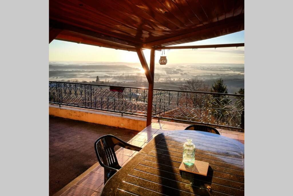 Vue Panoramique Sur Le Vignoble Apartman Sancerre Kültér fotó